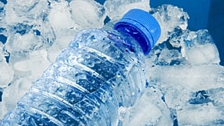 بطری آب معدنی