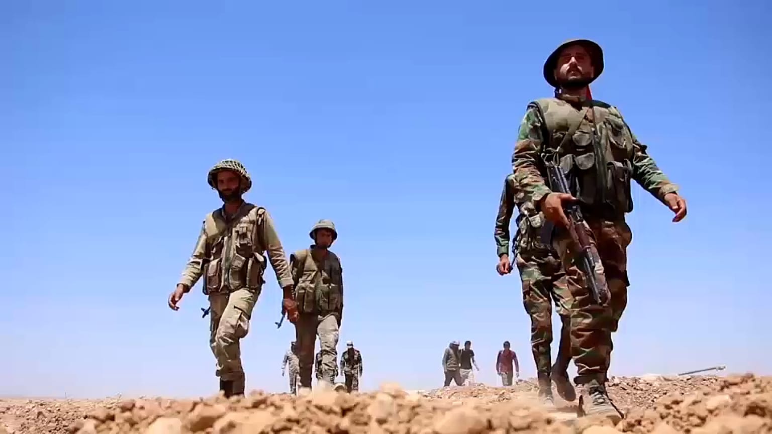 قوات سورية قرب الحدود التركية شمال سوريا 19/07/2022