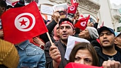 مسيرات داعمة للرئيس قيس سعيد في تونس