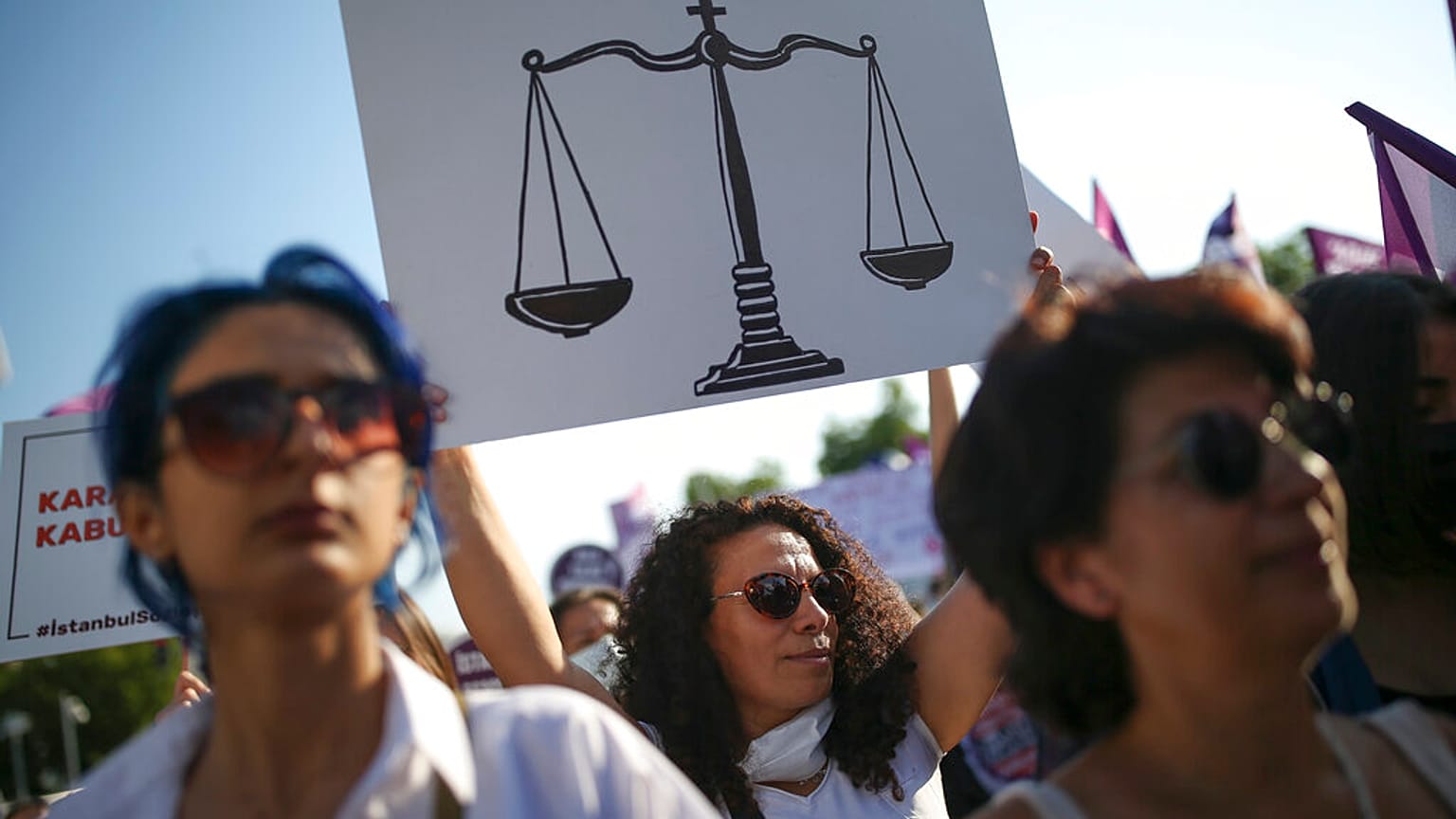 Διαδήλωση για τα δικαιώματα των γυναικών
