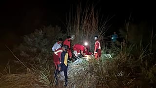 Спасатели ищут выживших в провинции Фарс