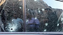 صورة لمركبة فلسطينية وقد تعرضت لوابل من الرصاص في مدينة نابلس شمال الضفة الغربية. 24/07/2022