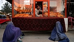 Immer mehr Einschränkungen für Frauen im täglichen Leben in Afghanistan