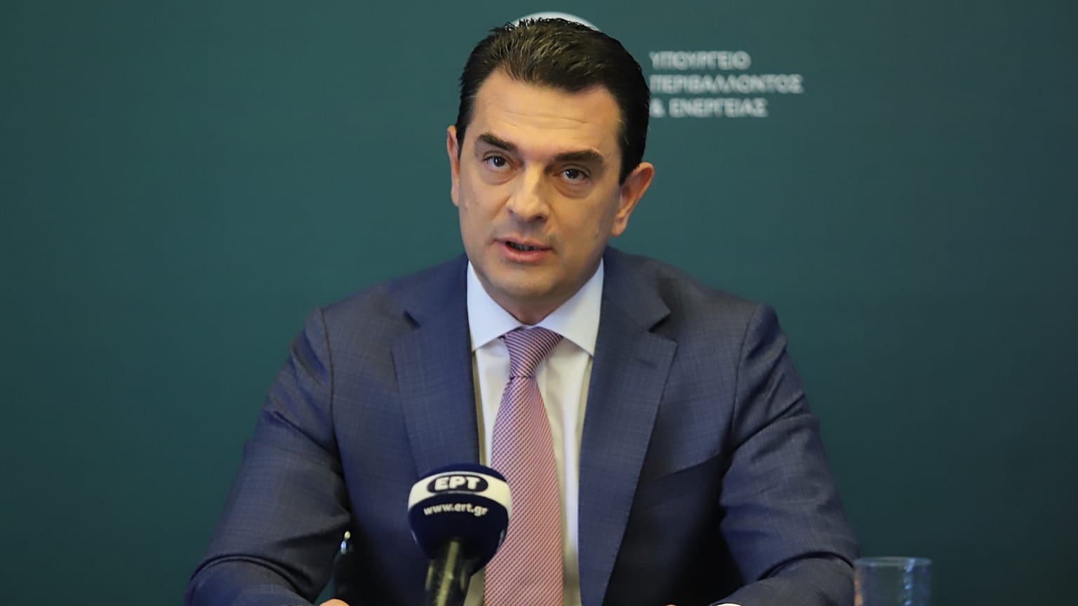 Ο ΥΠΕΝ Κώστας Σκρέκας