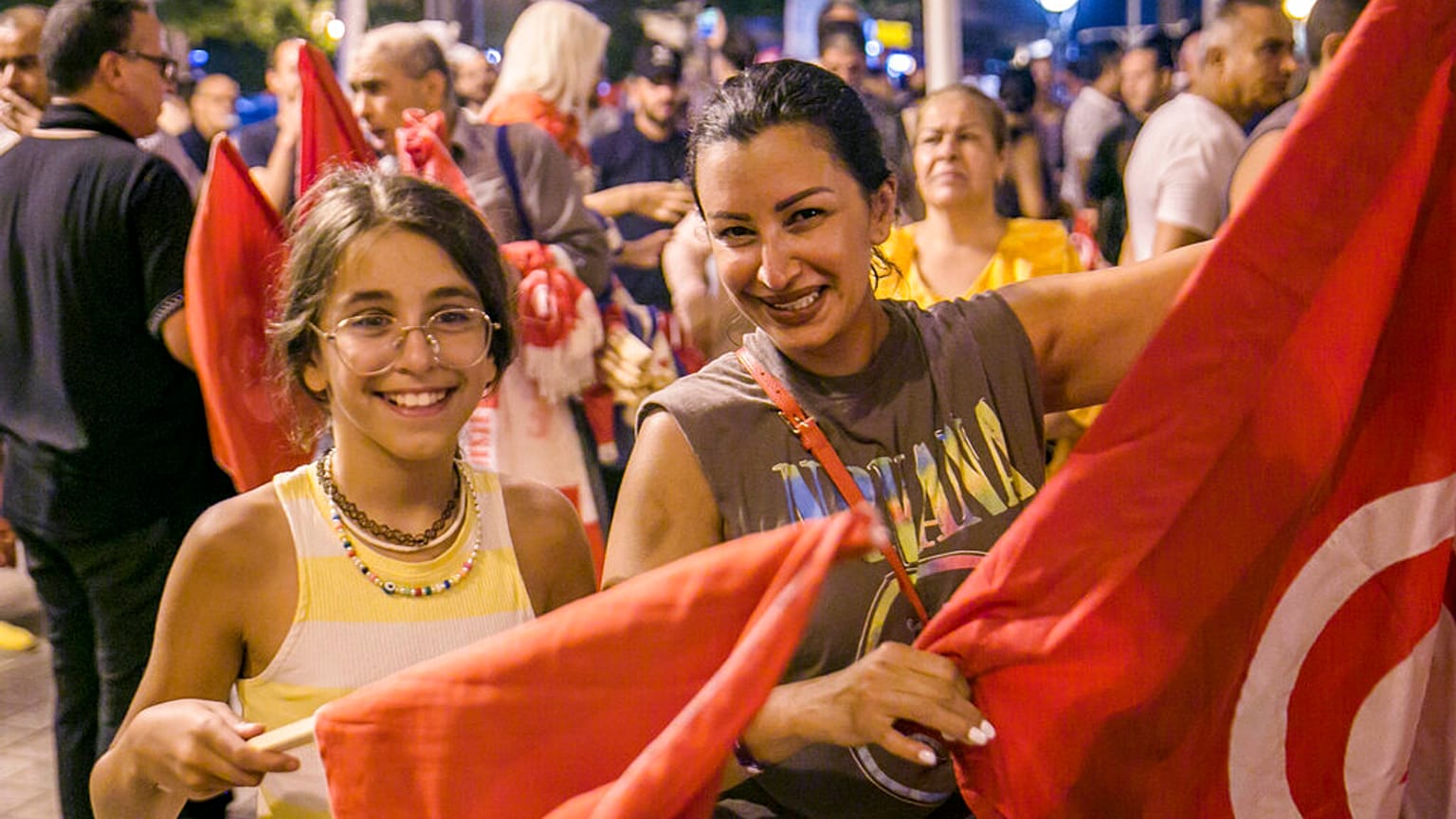 Celebran la victoria del sí en el referéndum, Túnez 27/7/2022