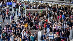 Lufthansa cancela más de mil vuelos en Alemania, debido a huelga de sus trabajadores