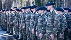 Französische Soldaten des 7. Gebirgsbataillons auf dem Luftwaffenstützpunkt Amari in Estland, 17. März 2022
