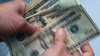  نقود ورقية من فئة عشرين دولارًا في شمال أندوفر ، ماساتشوستس الولايات المتحدة الأمريكية.