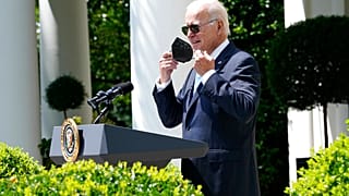 Biden nach seiner Covid-19-Infektion im Rosengarten vor dem Oval Office, 27.07.2022