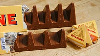 O design das icónicas barras de chocolate suíço Toblerone vai sofrer uma alteração radical