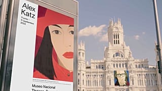 Anuncio publicitario sobre la retrospectiva de Alex Katz, exhibida en el Museo Nacional Thyssen-Bornemisza