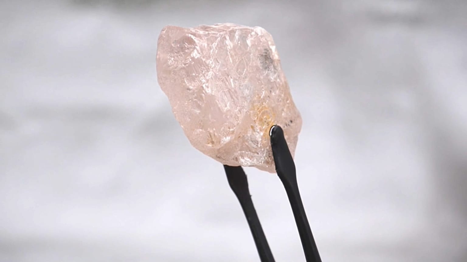 The 170-carat ‘Lulo Rose’ diamond