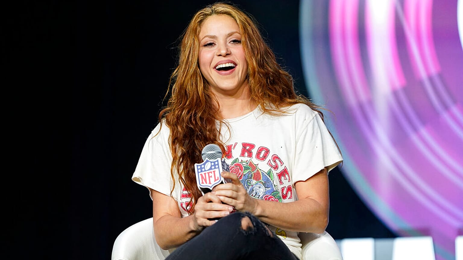Le parquet espagnol demande plus de huit ans de prison contre la chanteuse Shakira pour fraude fiscale. 
