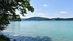 Die Praxis von Kellermayr befindet sich in Seewalchen am Attersee, in Oberösterreich.