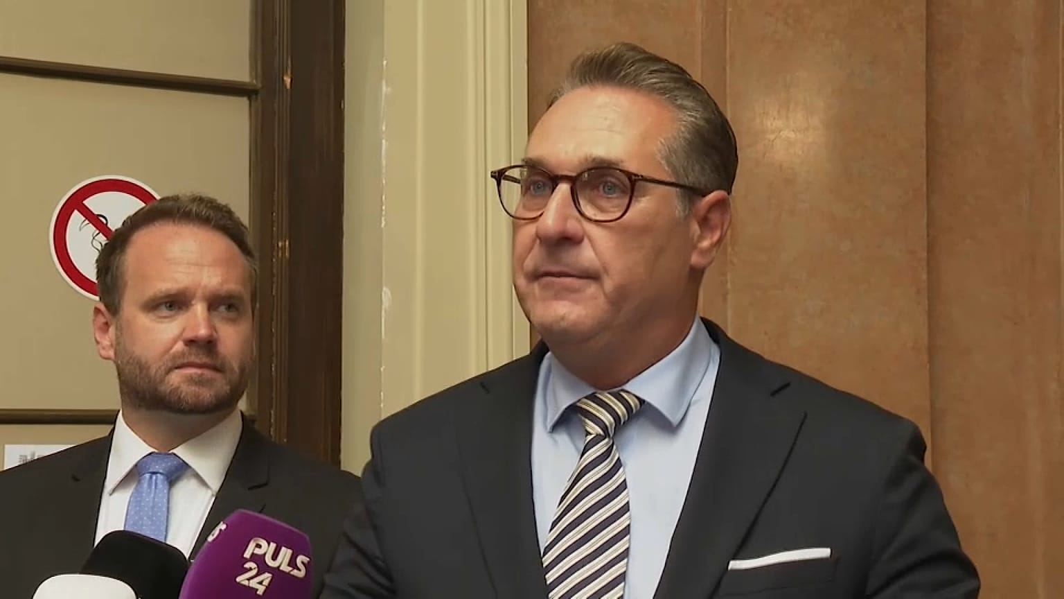 Heinz-Christian Strache a korrupciós perc ítélethirdetése után