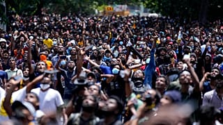 Asya ülkesi Sri Lanka'da yüz binlerce kişi, yönetimin istifası talebiyle gösteriler düzenlemişti