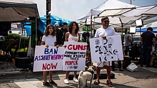 Protest gegen Sturmgewehre nach dem Massaker am Nationalfeiertag in einem Vorort von Chicago