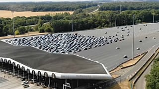 A franciák meghatározott időpontokban mennek nyaralni, ezért mindig óriási a torlódás 