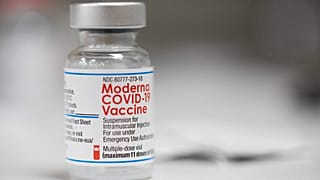 لقاح موديرنا المضاد لفايروس كورونا