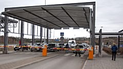 Finlandiya ve Rusya arasındaki Nuijamaa sınır kapısı 