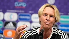 Martina Voss-Tecklenburg, entrenadora de la selección alemana de fútbol femenino.