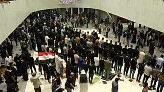 Sadr-Anhänger im irakischen Parlament