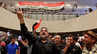 Irak parlamentosundaki gösteriler 