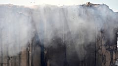 جزء متصدع من إهراءات مرفأ بيروت.