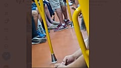 Mann mit Affenpocken in der Metro in Madrid