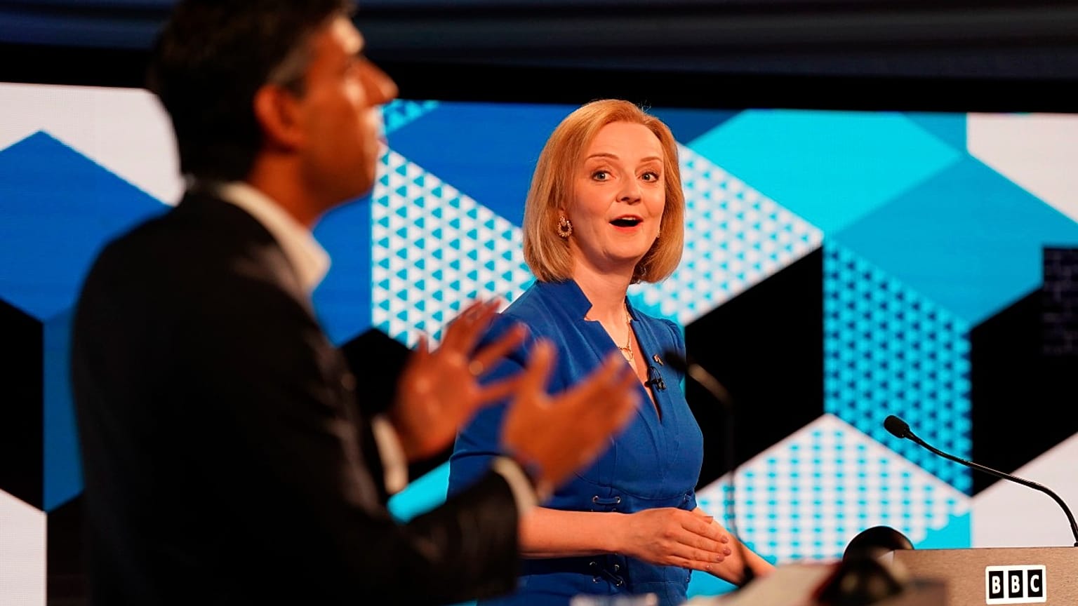 Liz Truss és Rishi Sunak egy BBC által szervezett vitán 2022. július 25-én