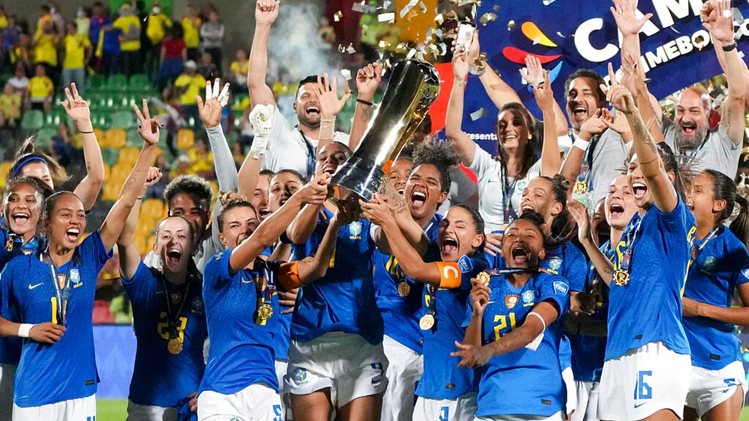 La selección de Brasil celebra el triunfo de la Copa América