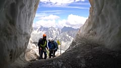 Bergsteiger auf dem Weg zum Gipfel der Aiguille du Midi