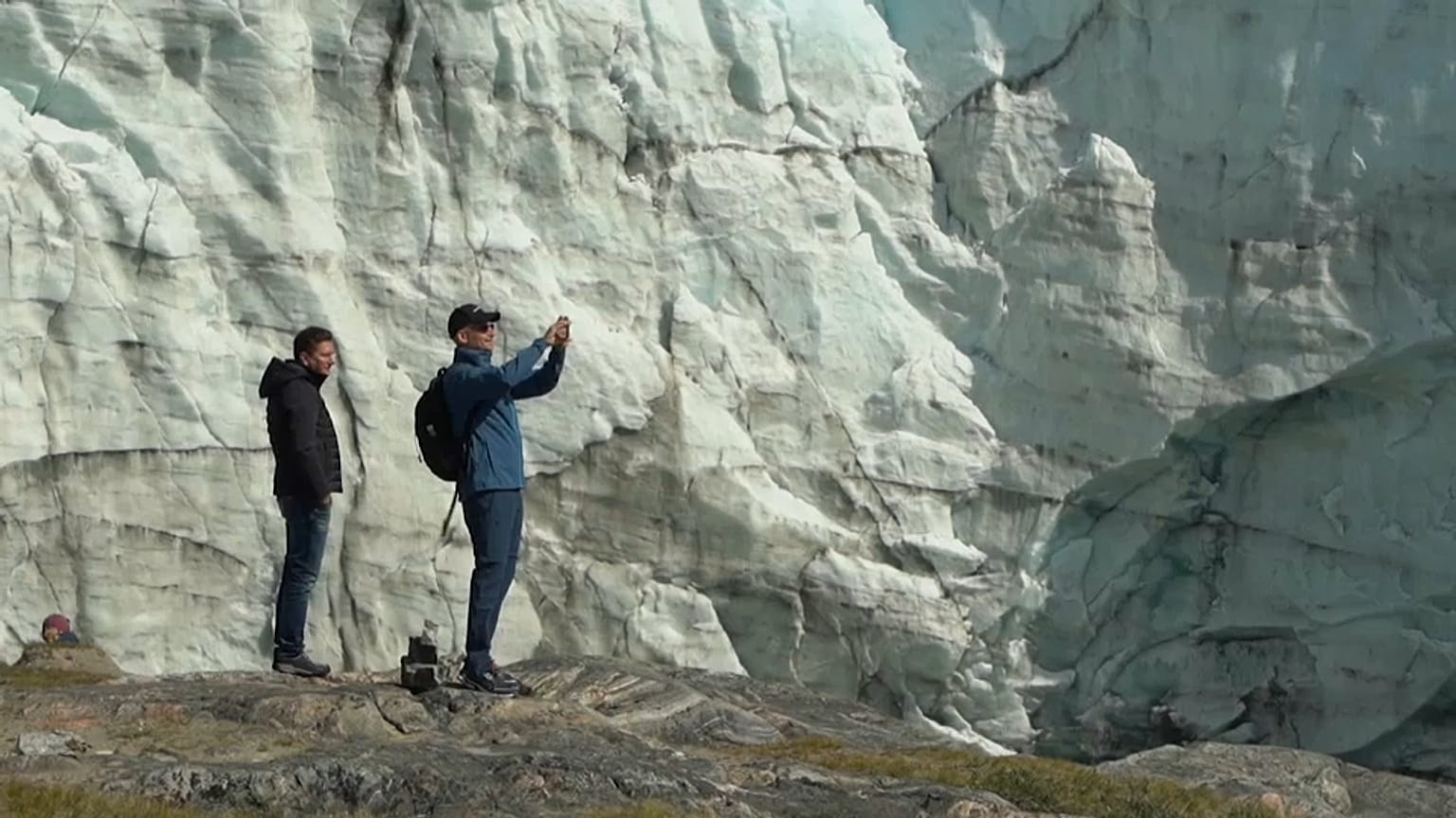 Visita aos glaciares na Gronelândia