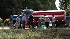 Dass es teilweise kein fließend Wasser gibt, ist für viele Menschen im Donbas kein Grund, gegen den russischen Krieg zu sein.