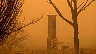 Στιγμιότυπο από τις πυρκαγιές στην Καλιφόρνια (Εθνικός Δρυμός Κλαμάθ)