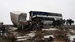 Σύγκρουση λεωφορείου με φορτηγό (φωτογραφία αρχείου)