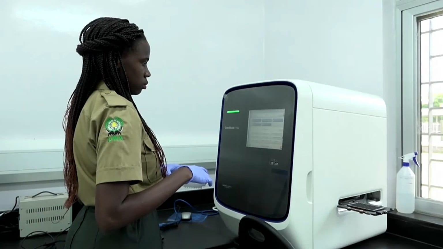 Ugandas Wildlife Authority Zoonotic Lab hat seine Arbeit erst vor wenige Monaten aufgenommen
