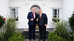 Orbán Viktor és Donald Trump találkozója a korábbi amerikai elnök New Jersey állambeli bedminsteri birtokán