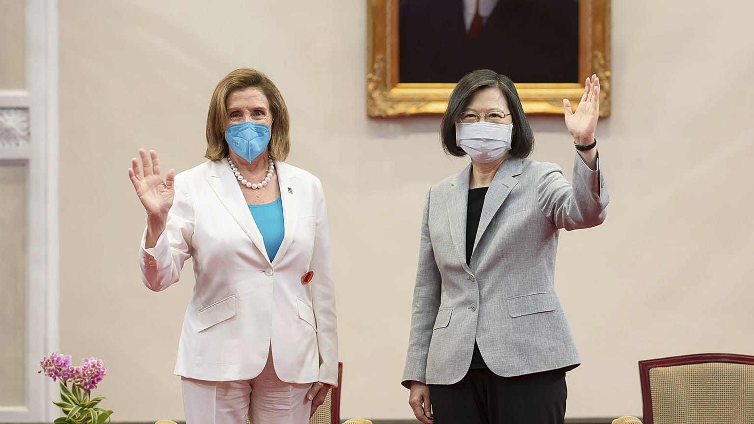 Az amerikai képviselőház elnöke és Tsai Ing-wen tajvani elnök Tajpejben
