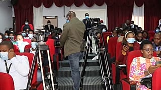 Operador de câmara na apresentação do programa eleitoral do MPLA
