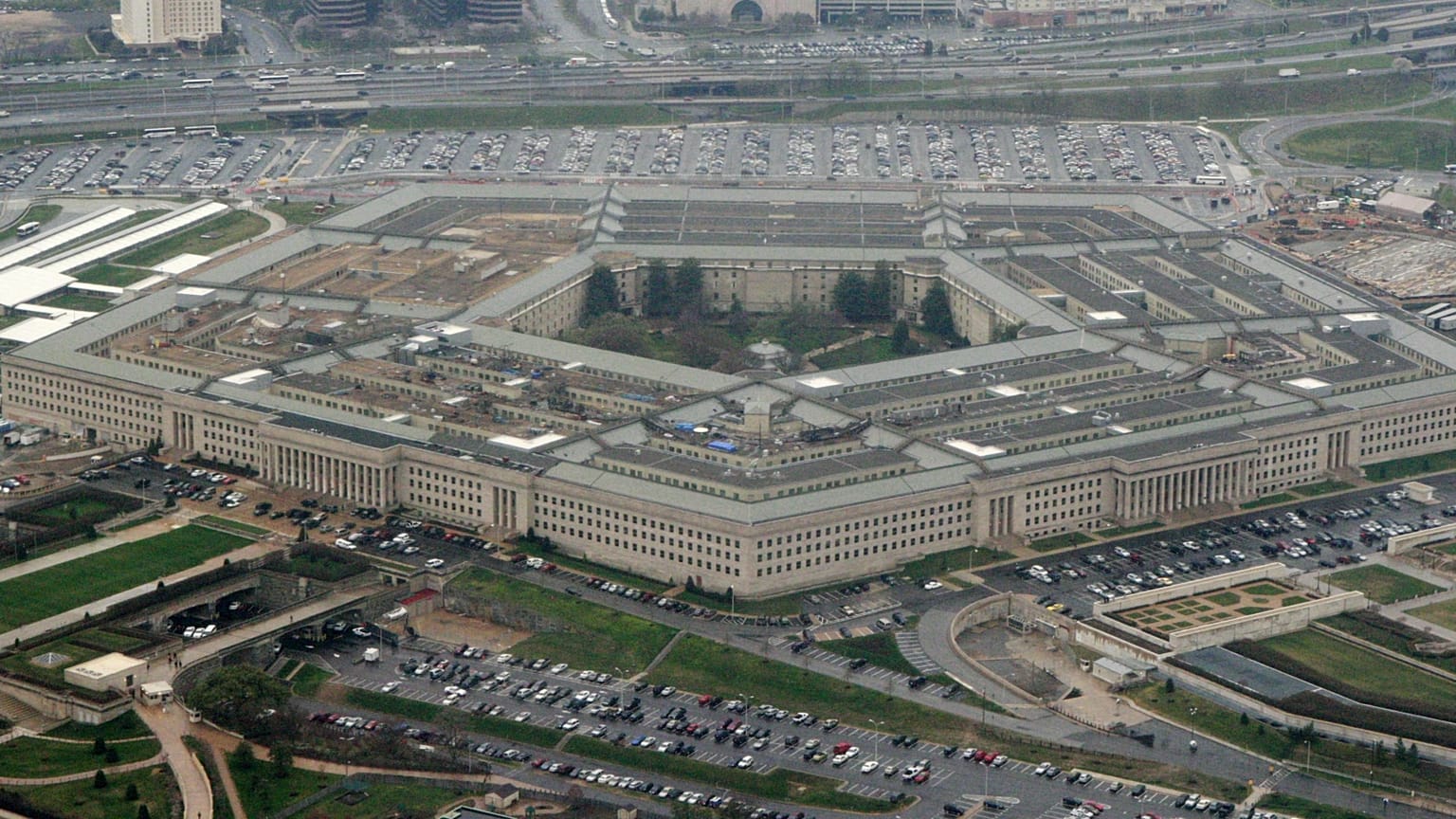 A védelmi minisztérium, a Pentagon épülete Washingtoban