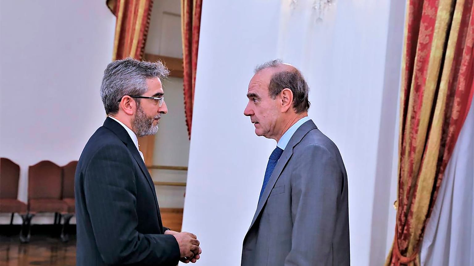 انریکه مورا و علی باقری