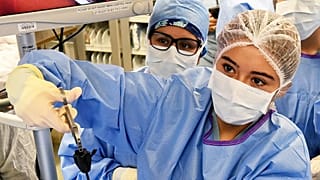 There are safe and easy ways to reduce the healthcare industry's carbon emissions.