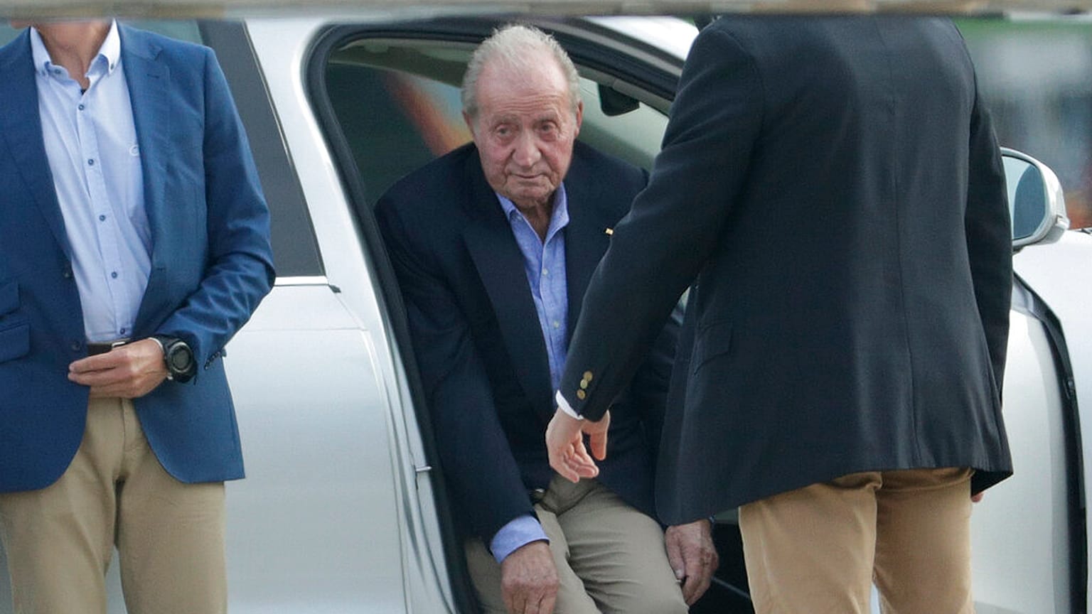 Juan Carlos am 19. Mai auf dem Flughafen im spanischen Vigo