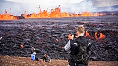 A lava começou a correr esta terça-feira