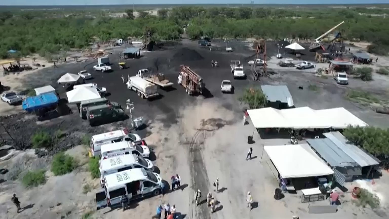 Imágen de los equipos de rescate en la zona minera