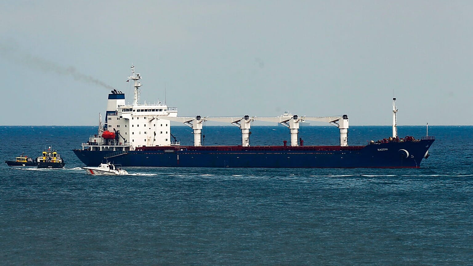Le navi cargo lasciano l'Ucraina 