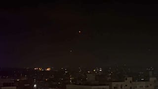 إطلاق صواريخ من غزة صوب مدن إسرائيلية.