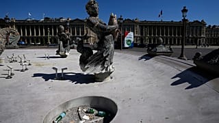 The fountains of Concorde plaza are empty in Paris, France, as Europe is under an extreme heat wave, Aug. 3, 2022.