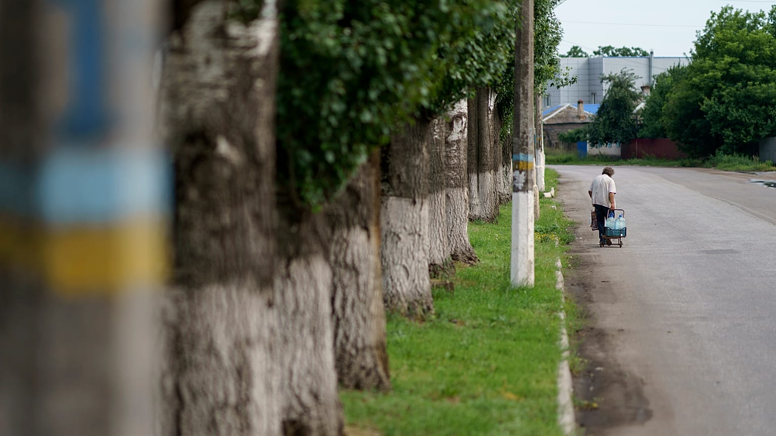 Szlovjanszkban már csak mintegy 20 000 lakos maradt, szemben az orosz invázió előtti több mint 100 000 lakossal. 